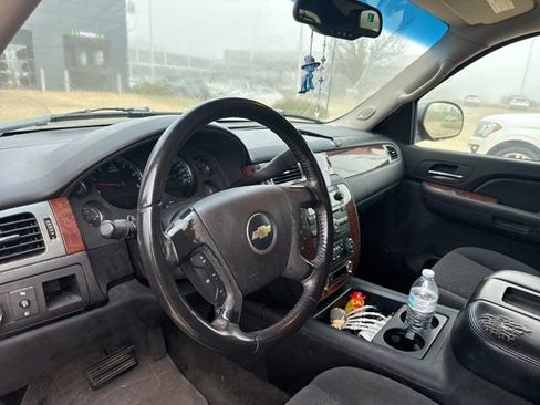 Used 2007 Chevrolet Avalanche LT image 9