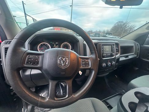 Used 2015 RAM 1500 Express image 17