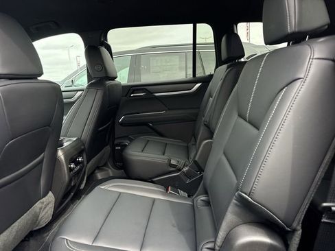 New 2026 GMC Acadia Elevation w/ Super Cruise Package FWD image 9