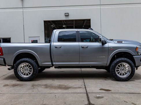 Used 2024 RAM 2500 Limited w/ Towing Technology Group AWD/4WD image 11
