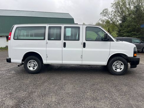 Used 2020 Chevrolet Express 2500 w/ Driver Convenience Package RWD image 9