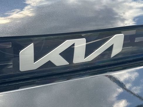 Used 2023 Kia Soul LX FWD image 27