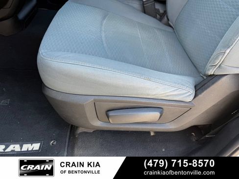 Used 2020 RAM 1500 Tradesman w/ Chrome Plus Package RWD image 10