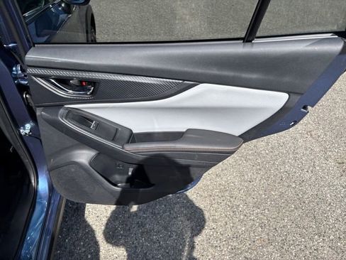 Used 2019 Subaru Crosstrek 2.0i Limited w/ Moonroof Package w/Navigation image 18