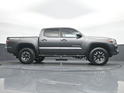 Used 2021 Toyota Tacoma TRD Off-Road image 21