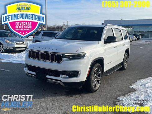 Used 2024 Jeep Wagoneer Series II w/ Flexible Seating Group image 1