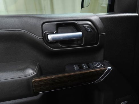 Used 2021 Chevrolet Silverado 1500 LT Trail Boss w/ Convenience Package II AWD/4WD image 22