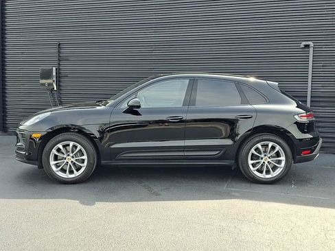Certified 2026 Porsche Macan AWD/4WD image 2