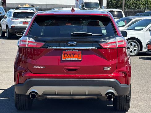 Used 2019 Ford Edge SEL w/ Equipment Group 201A FWD image 6