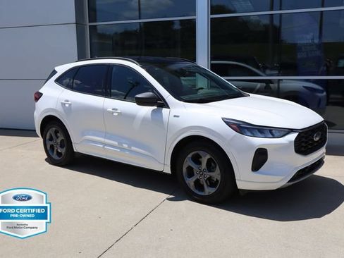 Certified 2023 Ford Escape ST-Line w/ Tech Pack #1 FWD image 2