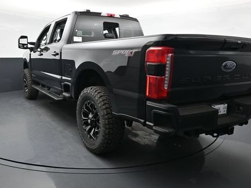 Used 2024 Ford F250 XLT w/ XLT Premium Package AWD/4WD image 5