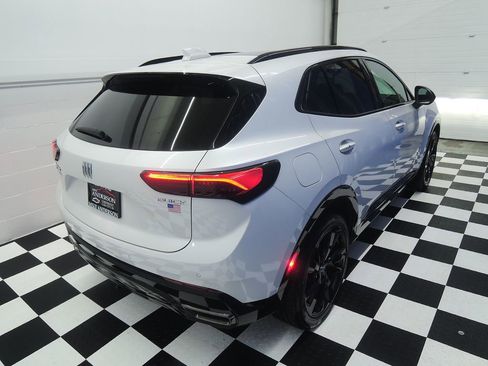 Used 2025 Buick Envision Sport Touring AWD/4WD image 10