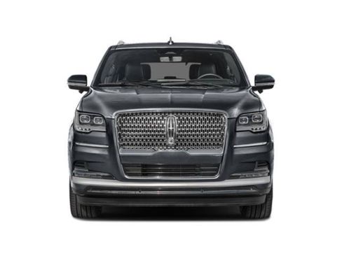 Used 2024 Lincoln Navigator Premiere AWD/4WD image 4