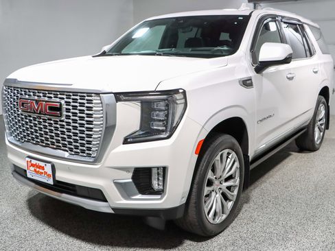 Used 2023 GMC Yukon Denali w/ Denali Reserve Package AWD/4WD image 38
