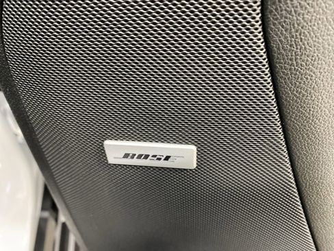 Certified 2025 Chevrolet Suburban High Country image 21