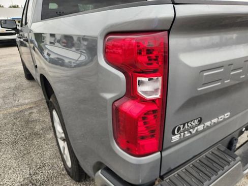Used 2025 Chevrolet Silverado 1500 Custom RWD image 8