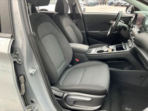 Used 2023 Hyundai Kona SEL image 11