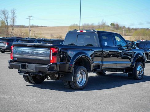 Used 2023 Ford F450 Platinum w/ FX4 Off-Road Package AWD/4WD image 5