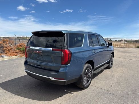 Used 2025 GMC Yukon Elevation image 4