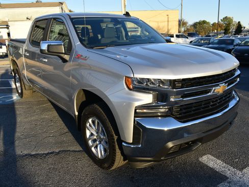 Used 2019 Chevrolet Silverado 1500 LT w/ All-Star Edition image 4