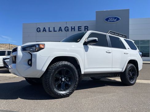 Used 2022 Toyota 4Runner SR5 w/ Wilderness Package (TMS) AWD/4WD image 1
