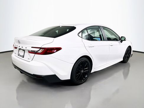 Used 2026 Toyota Camry SE w/ Multimedia Upgrade Package FWD image 4