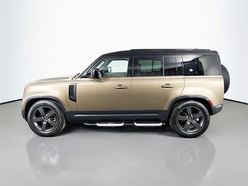 Used 2021 Land Rover Defender 110 S image 8