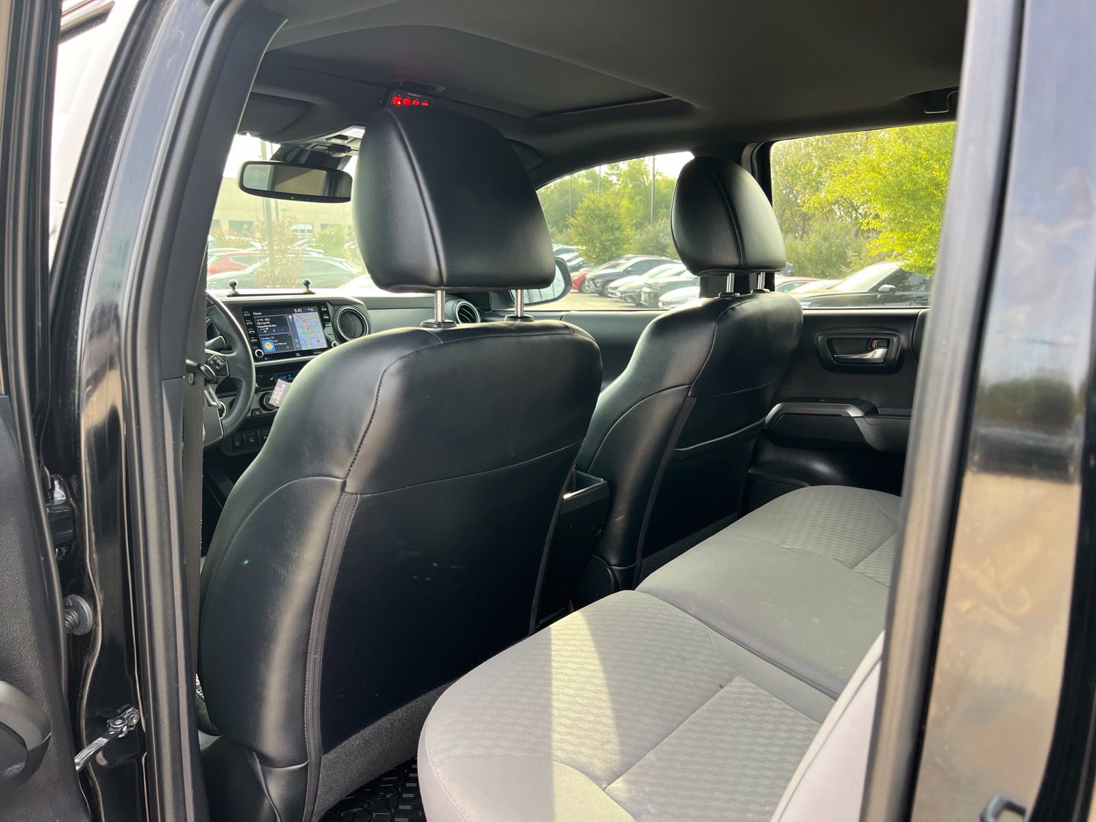 Used 2021 Toyota Tacoma TRD Pro AWD/4WD image 15