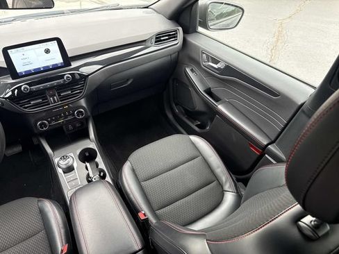 Used 2025 Ford Escape ST-Line AWD/4WD image 27