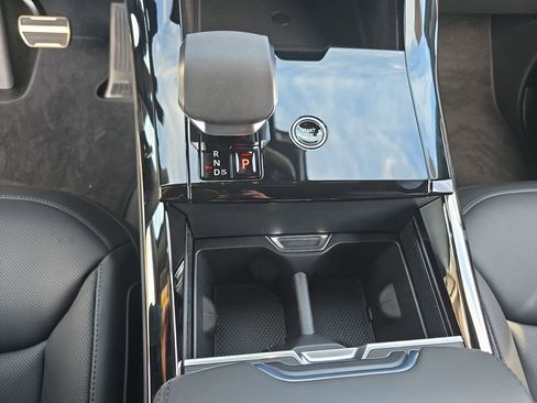 New 2025 Land Rover Range Rover Sport Dynamic SE image 26