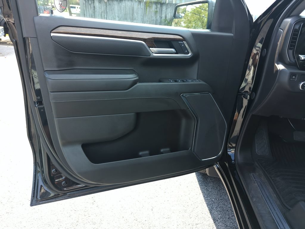 Used 2025 GMC Sierra 1500 Elevation RWD image 17