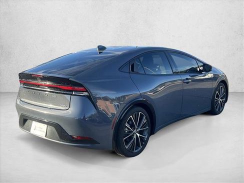 Certified 2025 Toyota Prius XLE image 5