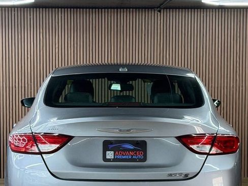Used 2015 Chrysler 200 S FWD image 6