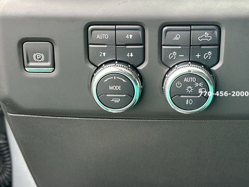 Certified 2025 GMC Sierra 1500 AT4 w/ AT4 Premium Package image 18