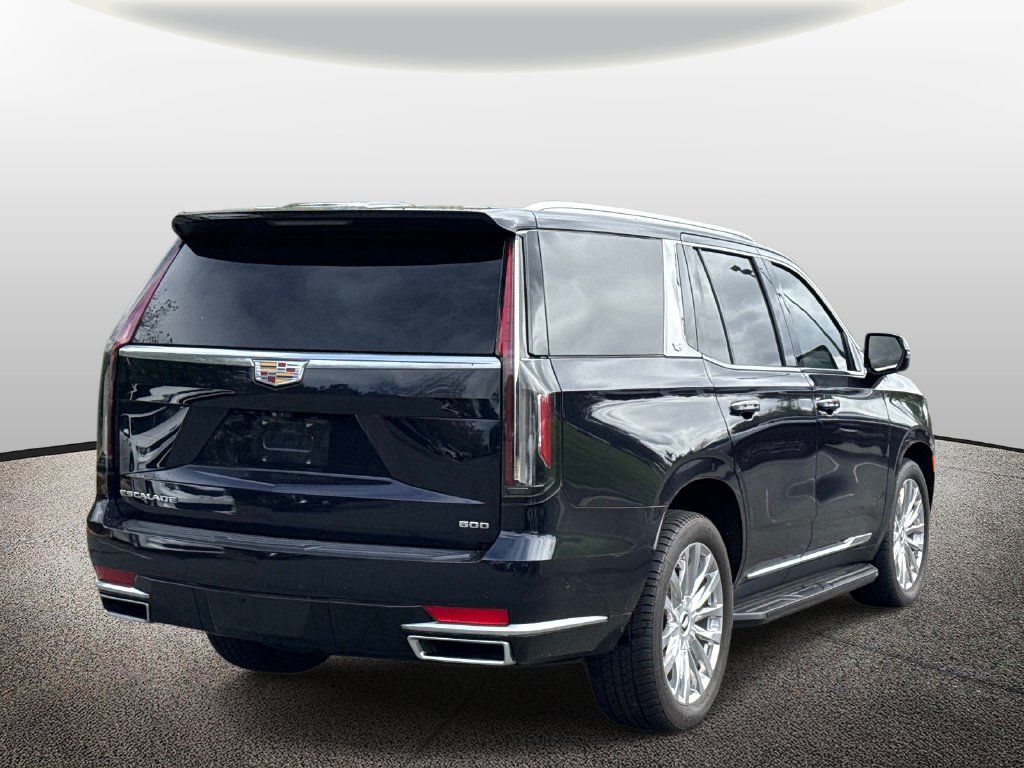 Used 2022 Cadillac Escalade Premium Luxury w/ Performance Package AWD/4WD image 2