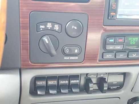 Used 2005 Ford F350 XLT AWD/4WD image 19