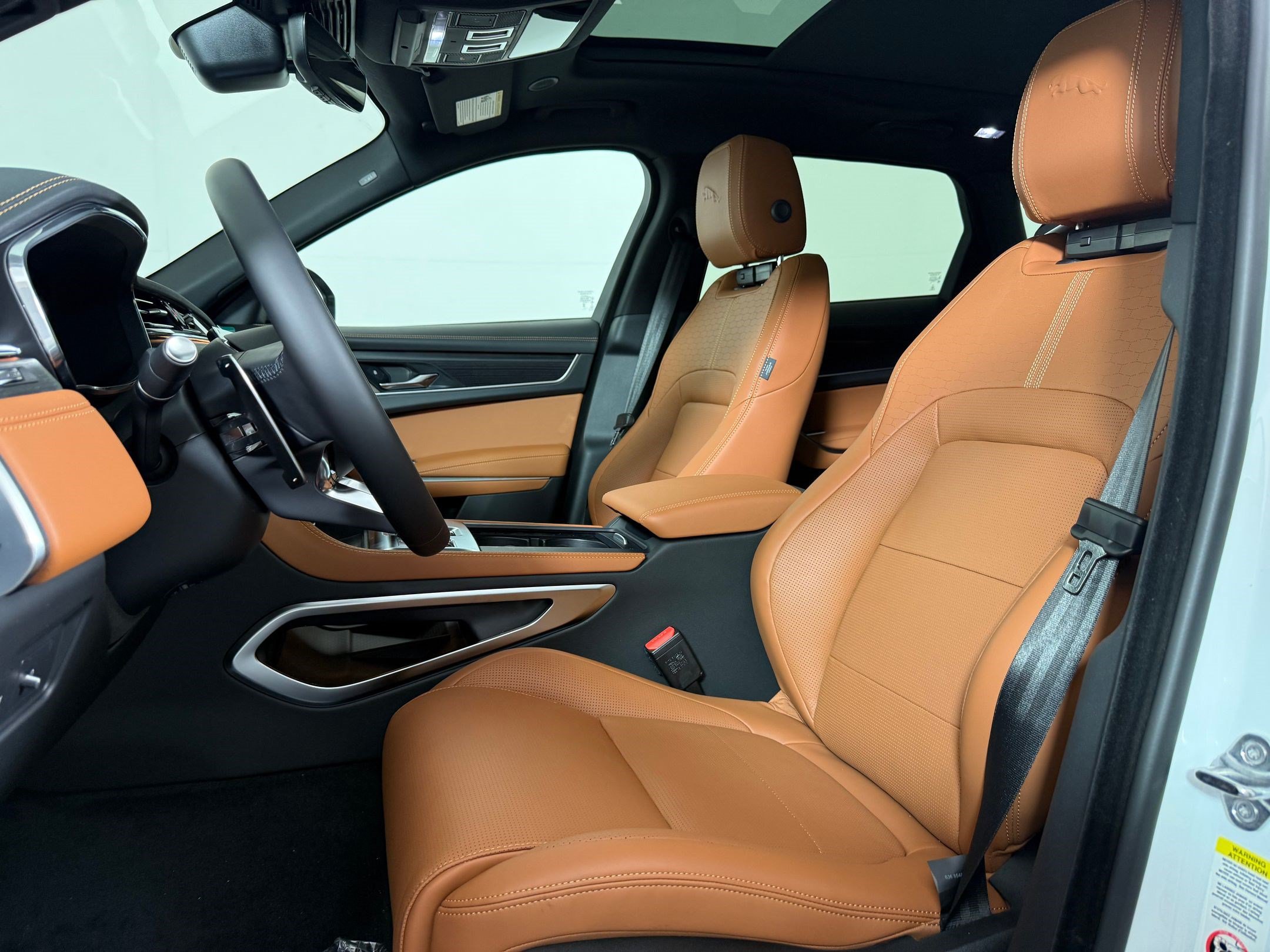 New 2026 Jaguar F-PACE R-Dynamic S AWD/4WD image 27