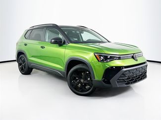 New 2026 Volkswagen Taos SE video 1