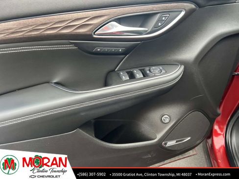 Used 2023 Buick Envision Avenir image 16