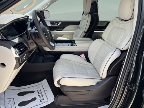 Certified 2023 Lincoln Navigator Black Label AWD/4WD image 32