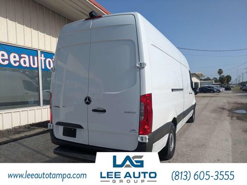 Used 2021 Mercedes-Benz Sprinter 2500 w/ Driver Convenience Package image 3
