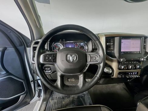Used 2022 RAM 1500 Laramie AWD/4WD image 13