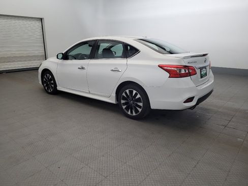 Used 2019 Nissan Sentra SR w/ Premium Package (SR) FWD image 5