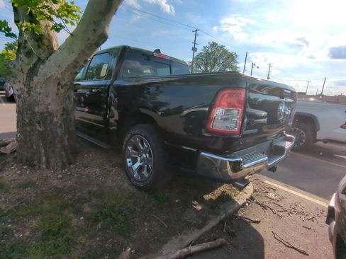 Used 2019 RAM 1500 Big Horn AWD/4WD image 4