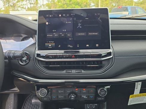 New 2025 Jeep Compass Latitude w/ Sun & Sound Group image 19