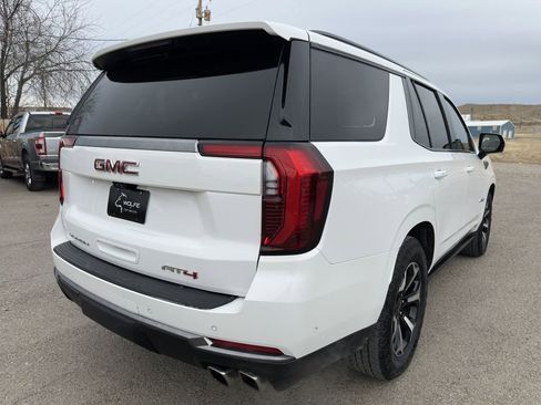 Used 2025 GMC Yukon AT4 w/ AT4 Premium Plus Package image 19
