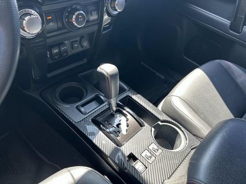 Used 2020 Toyota 4Runner Venture w/ Moonroof Package AWD/4WD image 28