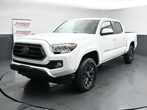 Used 2023 Toyota Tacoma 4x4 Double Cab image 5
