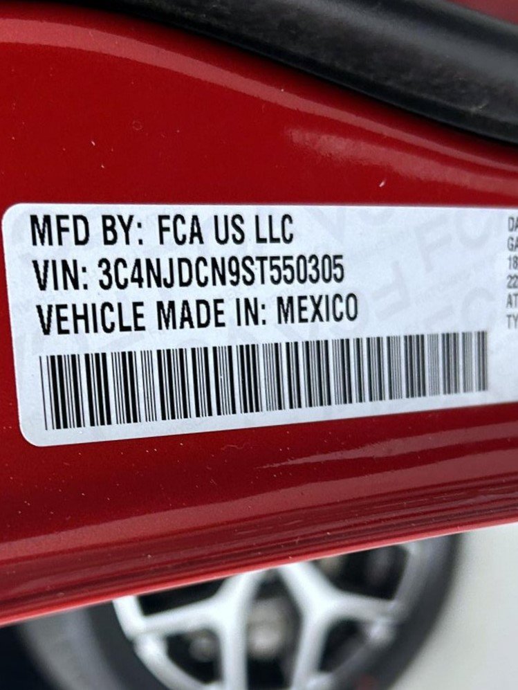 Certified 2025 Jeep Compass Limited AWD/4WD image 26