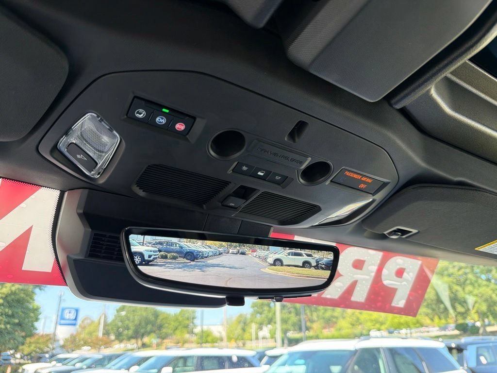 Used 2025 GMC Hummer EV 3X AWD/4WD image 23